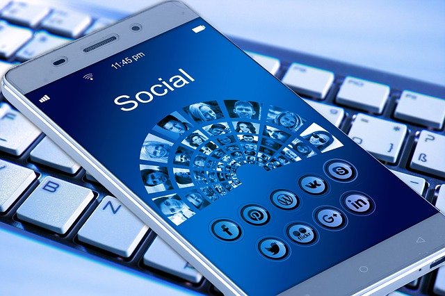 website promoten social media